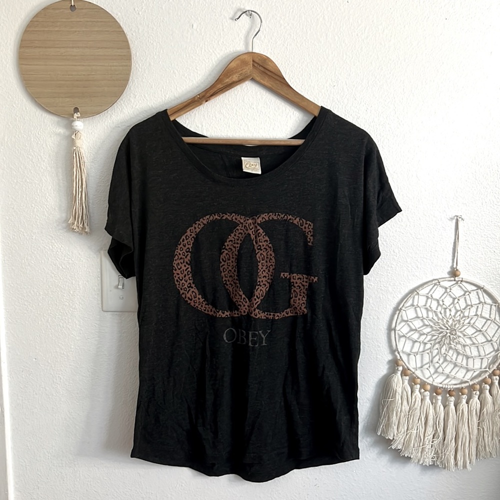 Obey shirt